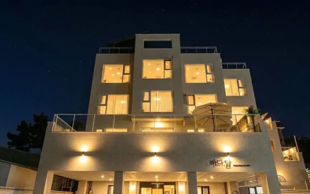 Donghae Badadam Ocean View Spa Pension