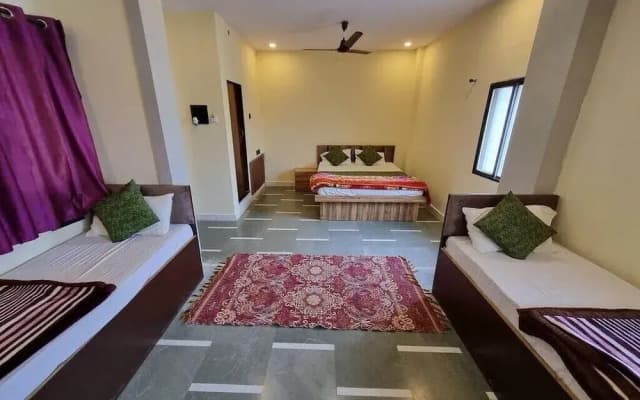 Hotel Shree Shivtam