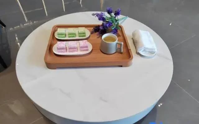 LAVANDE   Hotel （Kunming Vientiane city Tuodong Sports Center Subway Station  Store）