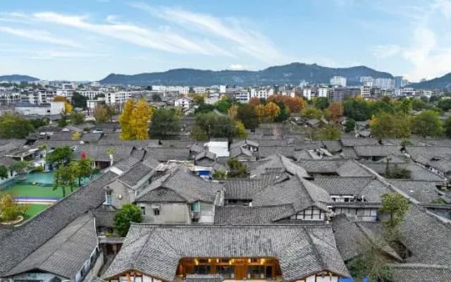 Hanya Ge · Boutique Holiday Homestay
