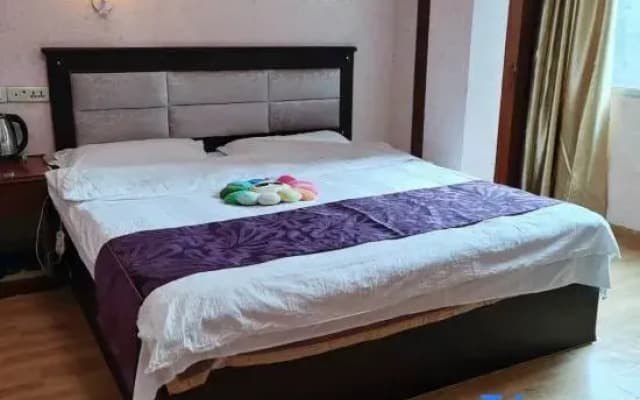 Xiongbaiyue Hotel