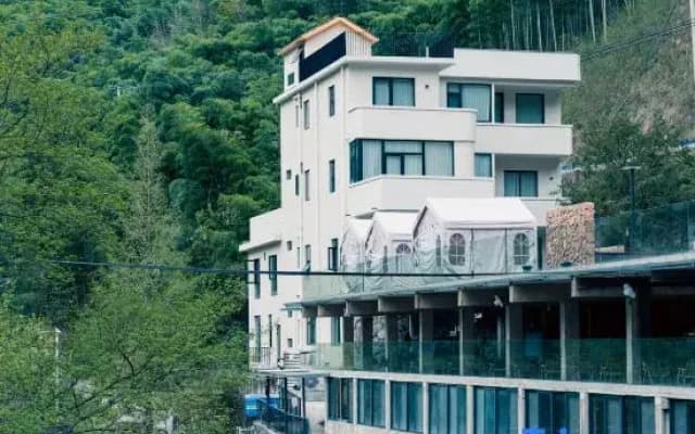 Anji Forest Deep Stream BBQ Coffee Homestay