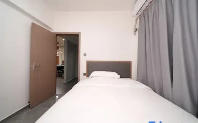 Littel hotel