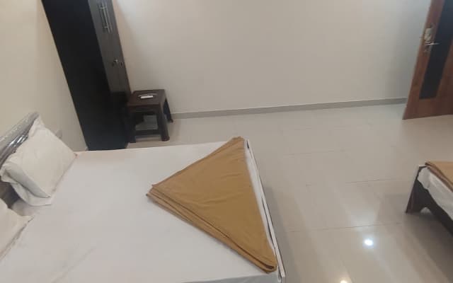 Hotel Maruti Inn