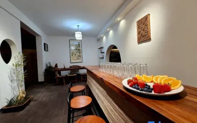 Taohuatan Bajing Jingshe Homestay