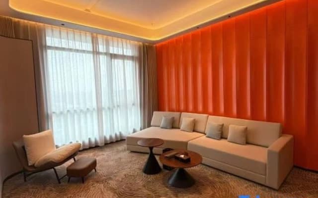 Jingmao Hotel (International Glasses City Danyang Railway Station)