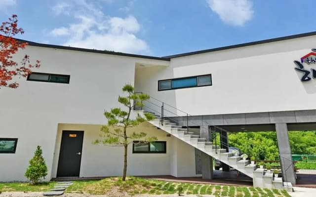Muju the Haru Pool Villa