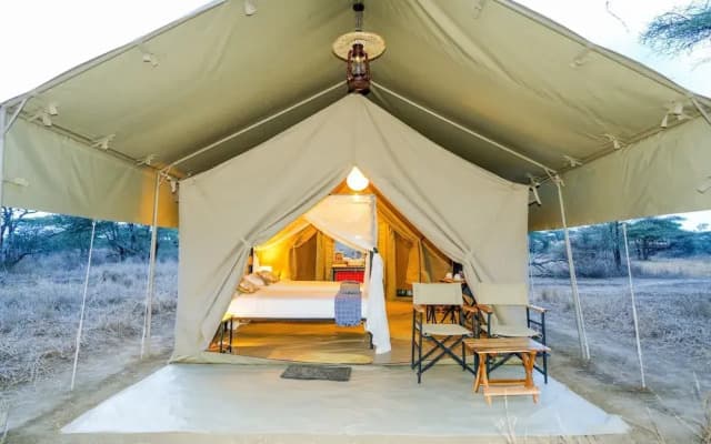 Malaika Mara River Migration Camp