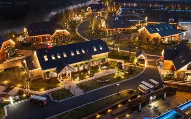 Lake Roli Resort