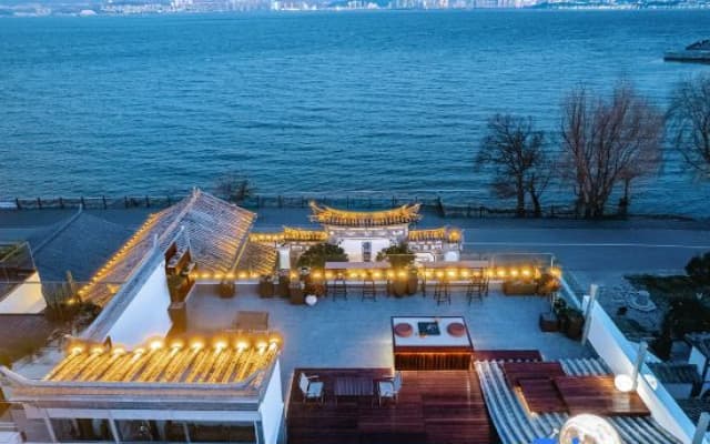 Dali Yihai Sanqiu Inn (Ecological Corridor Store)