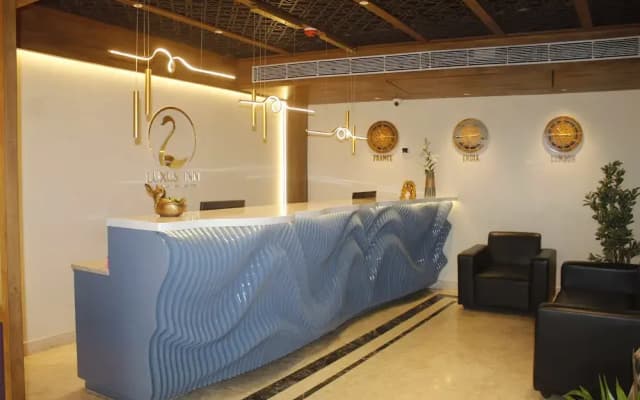 Luxus Inn Hotel