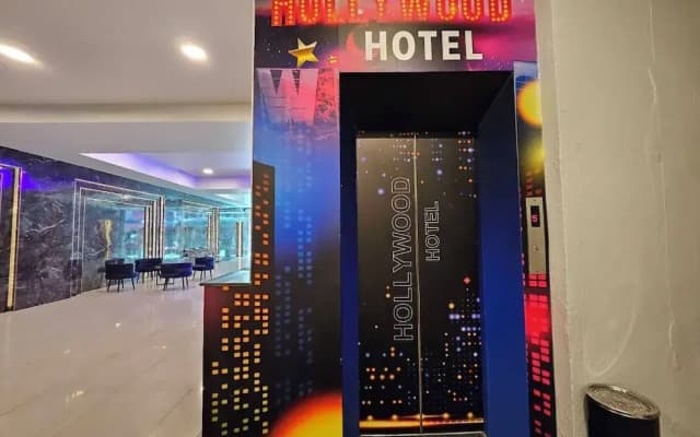 Hollywood Dannok Hotel