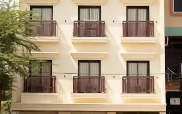 Alpine Stays By Oran Hotels