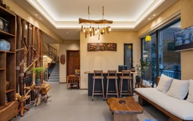 Shi Yunjian Homestay (Three Gorges Dam Tourist Area)