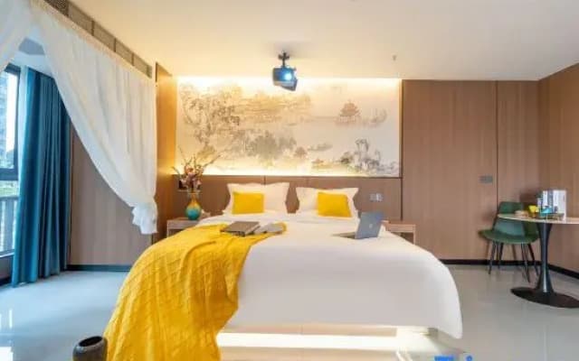Y.Suger Hotel