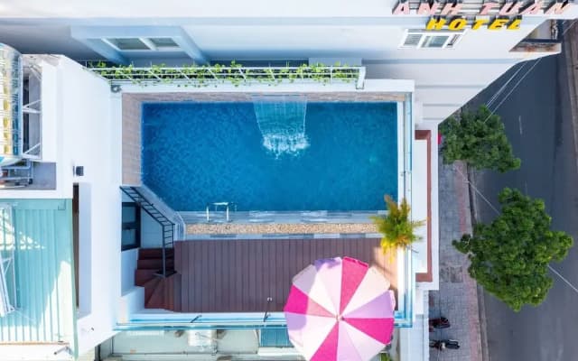 Gold Holiday Hotel
