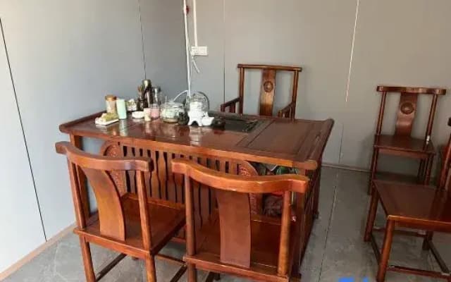 Hanglong Business Hotel (Dongguan Gaobu Guanxiang Fruit Market)