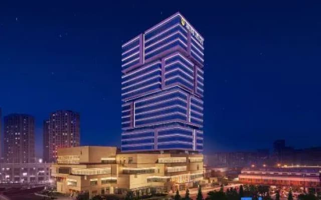 Urumqi LanZun Hotel