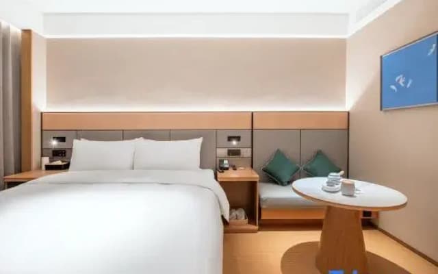JI Hotel (Jinan Gongyebei Road Longhu Tianjie Branch)