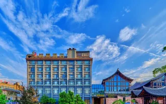 Qujing Biaocan Yuelai Chinese Garden Resort Hotel (Wanda Bund)