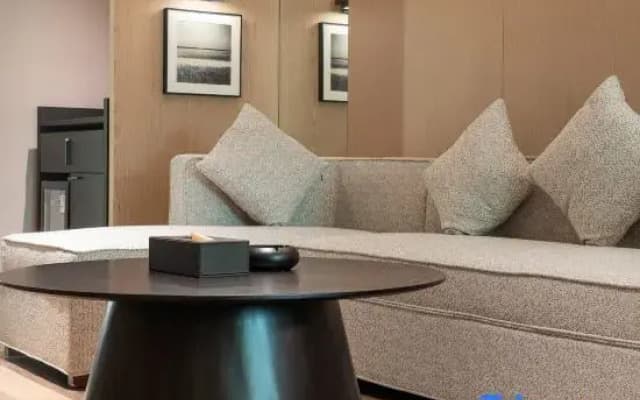 MEHOOD LESTIE HOTEL(Shantou MixC Longyan South Food Street)