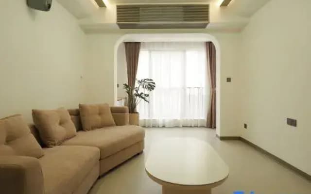 Yiz Hotel
