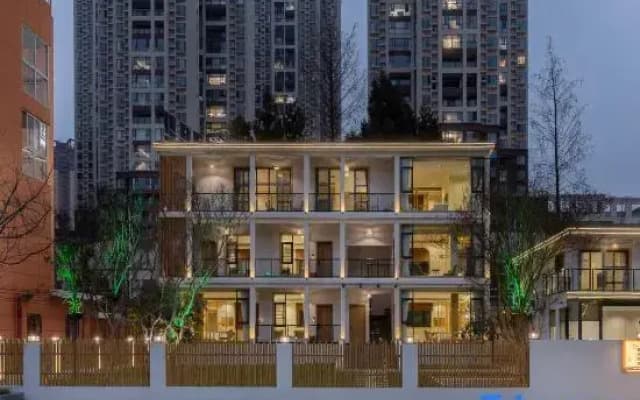 Tranquil Maple Residence Embracing Nature View Resort