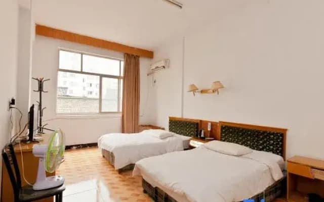 Huzhou shuangshuang hotel