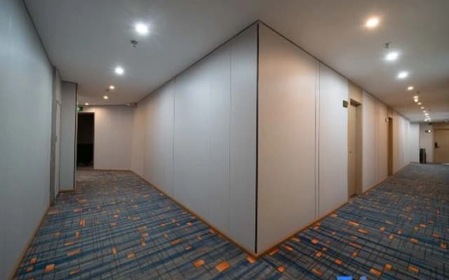 Yunmei Movie Stay, Giant Screen Smart Hotel