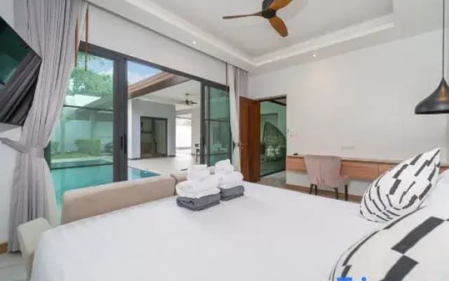 Nicky Private Haven Pool Villa 3BR BangTao Laguna
