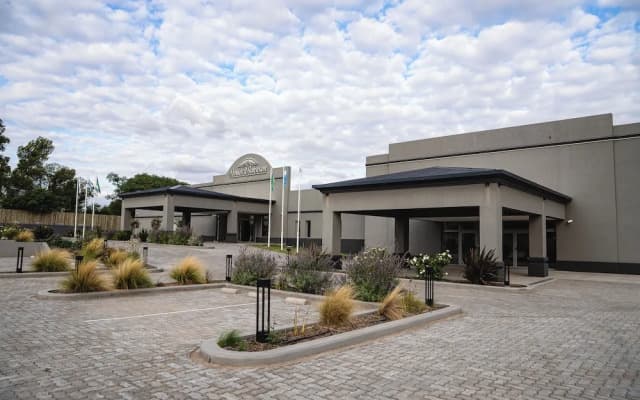 Howard Johnson Hotel & Spa Bahía Blanca