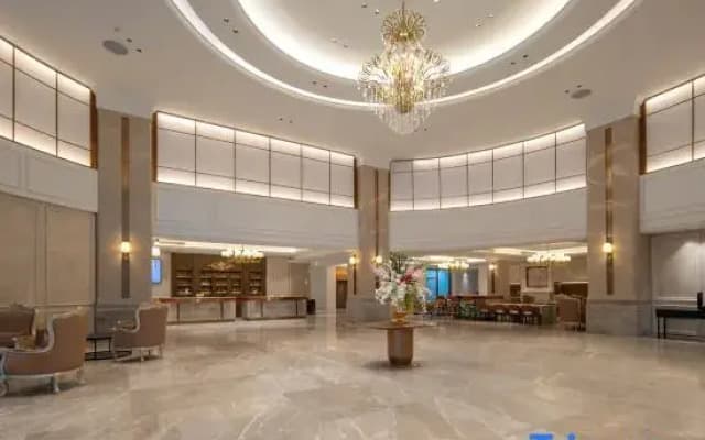 Vienna International Hotel (Longquan Square, Guangdong Pharmaceutical University Branch)
