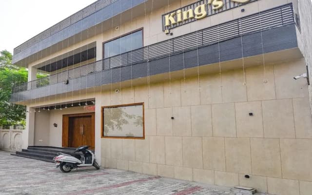 Fabhotel Kings 3 Farm