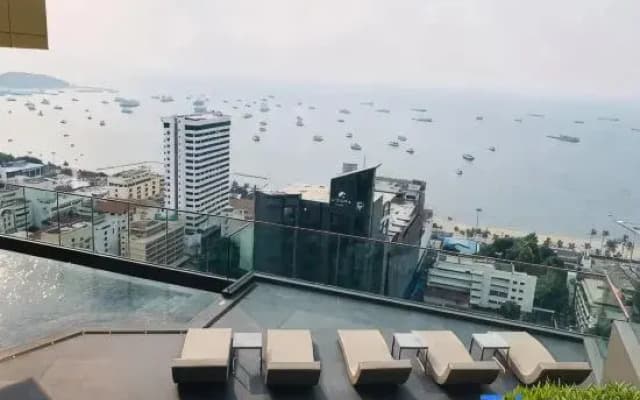 Edge Pattaya Downtown 2 Bedroom Suite, bustling streets, huge infinity pool