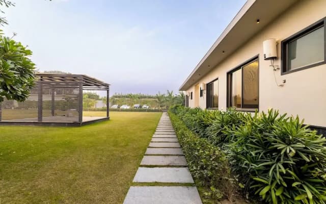 Elivaas Levante Farms 5 BHK Villa