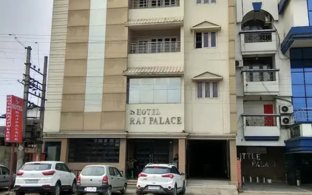 HOTEL RAJ PALACE by ROH