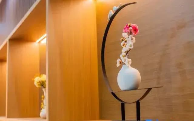 Xuwen Yunduo Smart Hotel (Jingang Avenue)