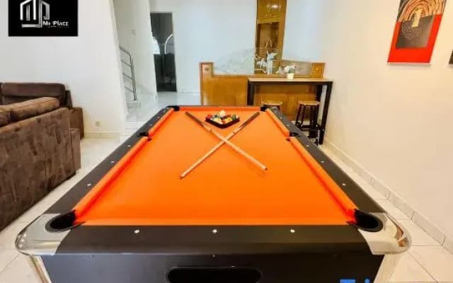 2-Stry 4BR Beside Jonker Street Taman Kota Laksamana 11 by Myplace