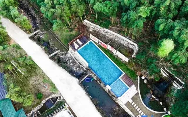Anji ShiIi Yangchang Hot Spring Private Soup Homestay