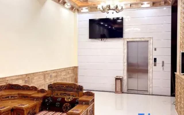 Litang Qianhu Zangzhai Hotel