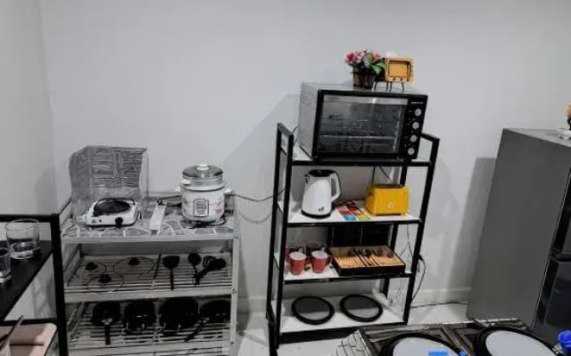 2 bedrooms 2 bathroom 1 kitchen house for 4 guests