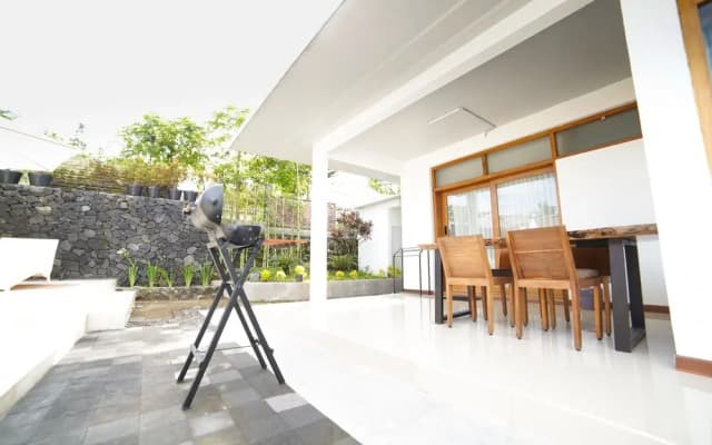 Ubu Villa Little Haven