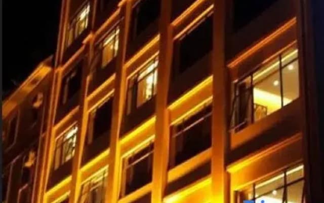 Mengzi Xiaoxiang Hotel (Min 'an Road Branch)