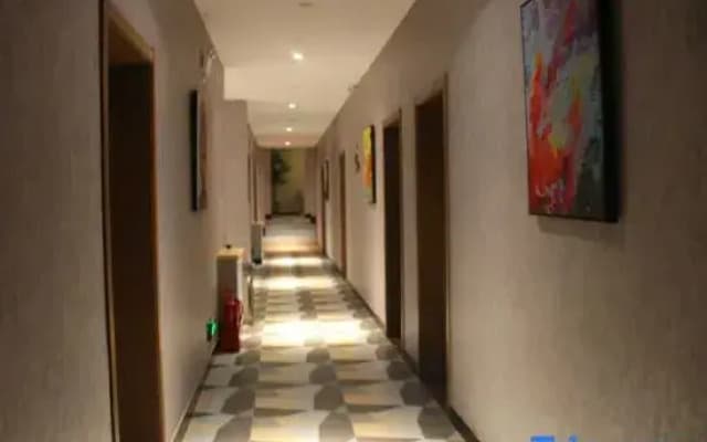 Yezi Crystal Hotel(Taiyuan Jinsi Park Branch)