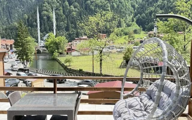 Mavro Uzungöl
