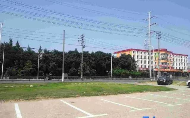 Nanchang Yingbin Business Hotel (Electric Power Vocational and Technical College)