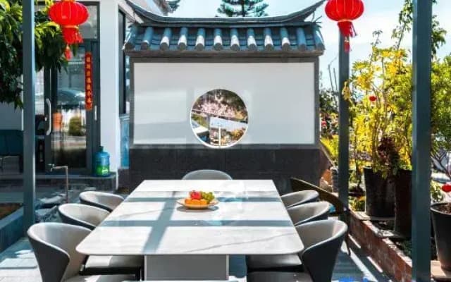 Dali Sanyinbang Courtyard Mountain Seaview Homestay (Shuanglang Qingshan Branch)