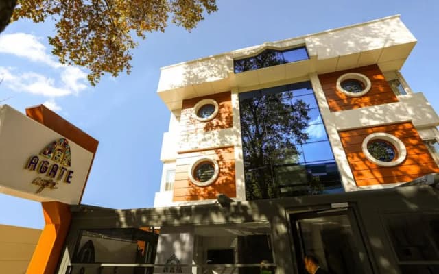 Agate Hotel