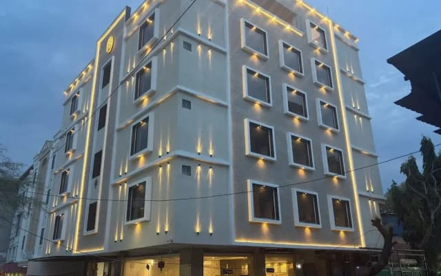 Carry Plus Hotel