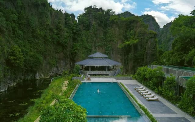 Jiva Hoa Lu Retreat
